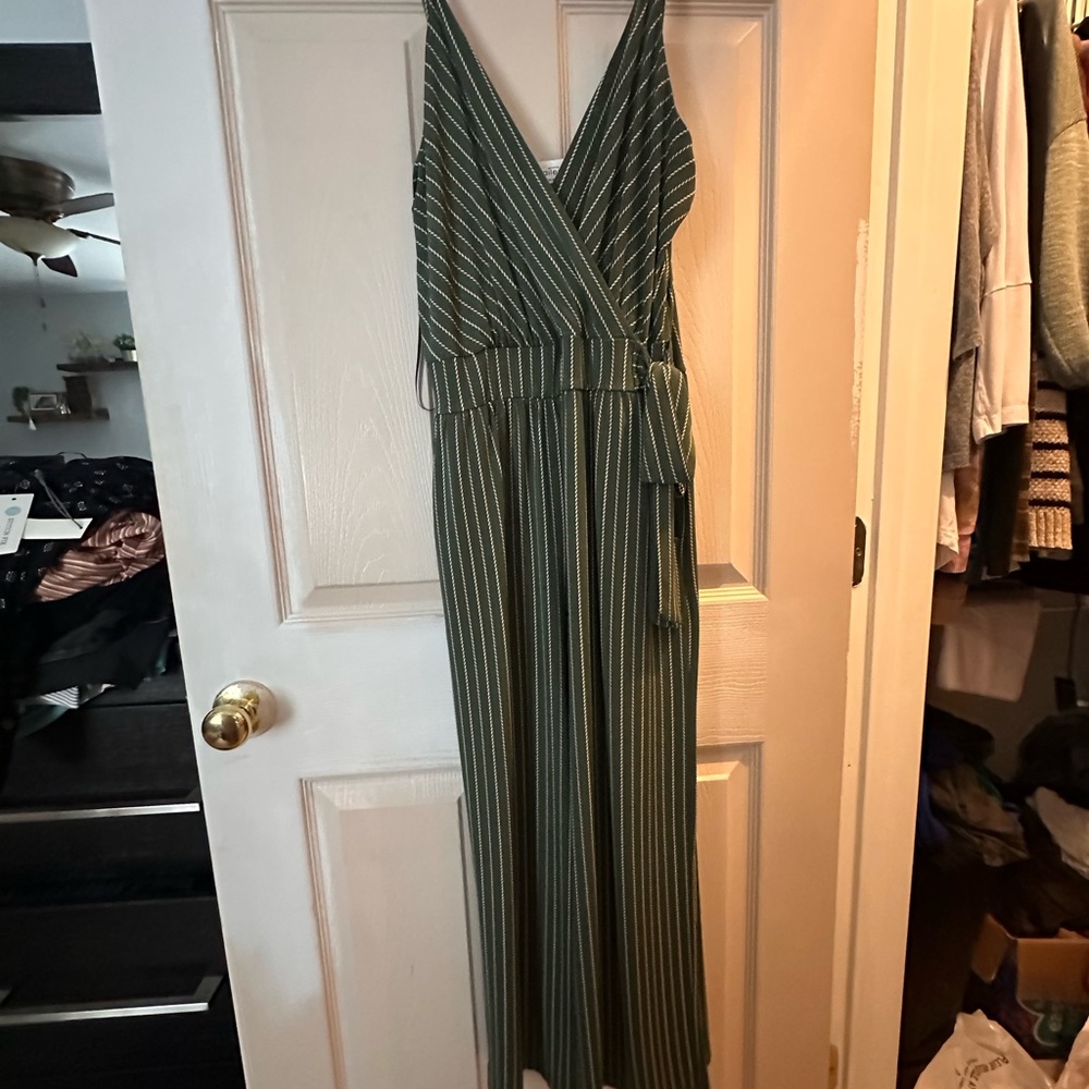 Crop bottom pants suit
